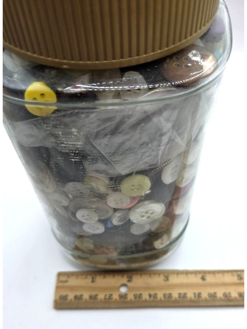 Large Lot Of Vintage Buttons In Mixed Colors Styles Sizes Crafting Sewing Repair - Picture 10 of 10